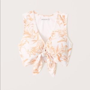 Abercrombie & Fitch • Cropped Tie-Front Linen-Blend Top in White Floral